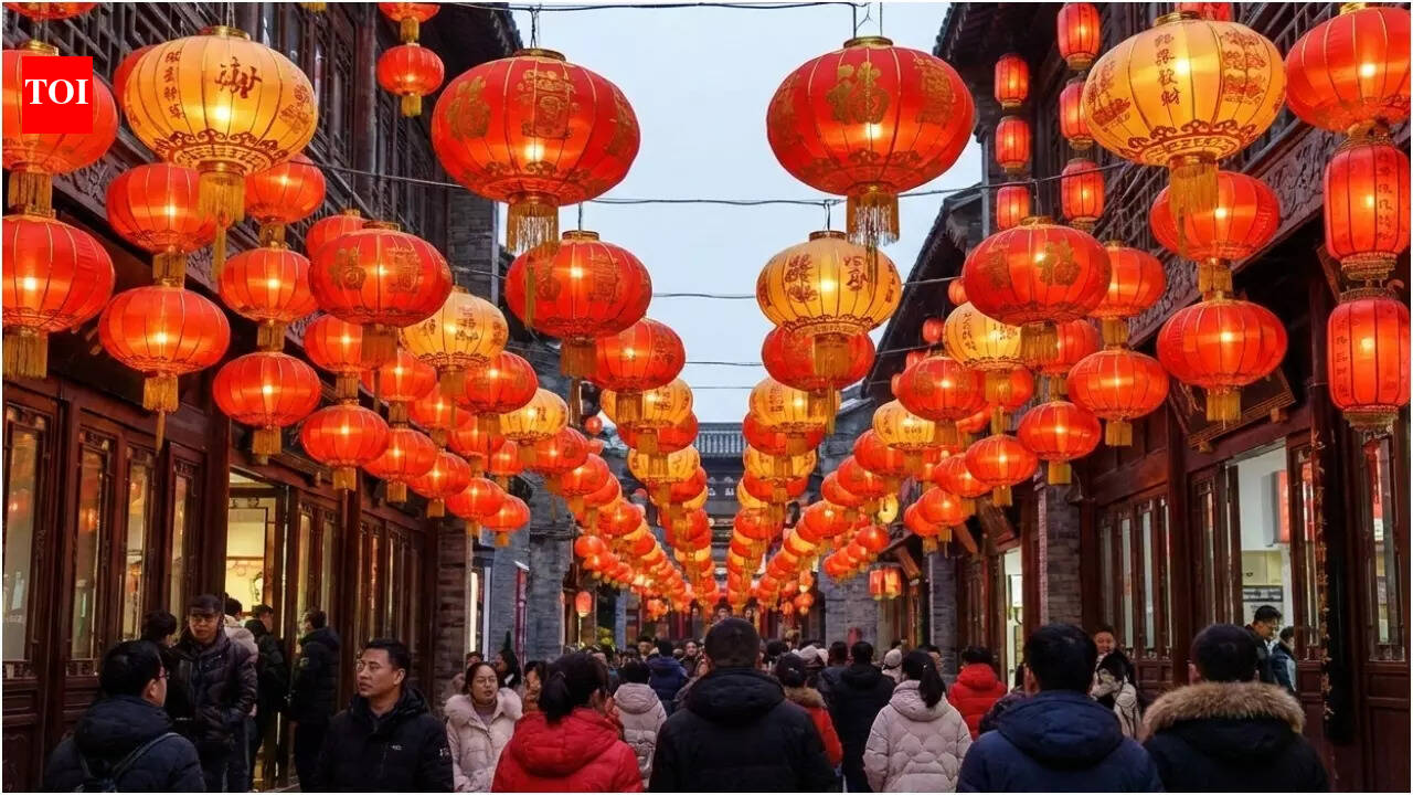 चंद्र नव वर्ष उत्सव के दौरान लालटेन क्यों जलाई जाती हैं?