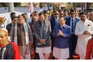उत्तराखंड के मुख्यमंत्री और जेपी नड्डा ने देहरादून में स्वामी राम हिमालयन विश्वविद्यालय के 8वें दीक्षांत समारोह में भाग लिया | भारत समाचार