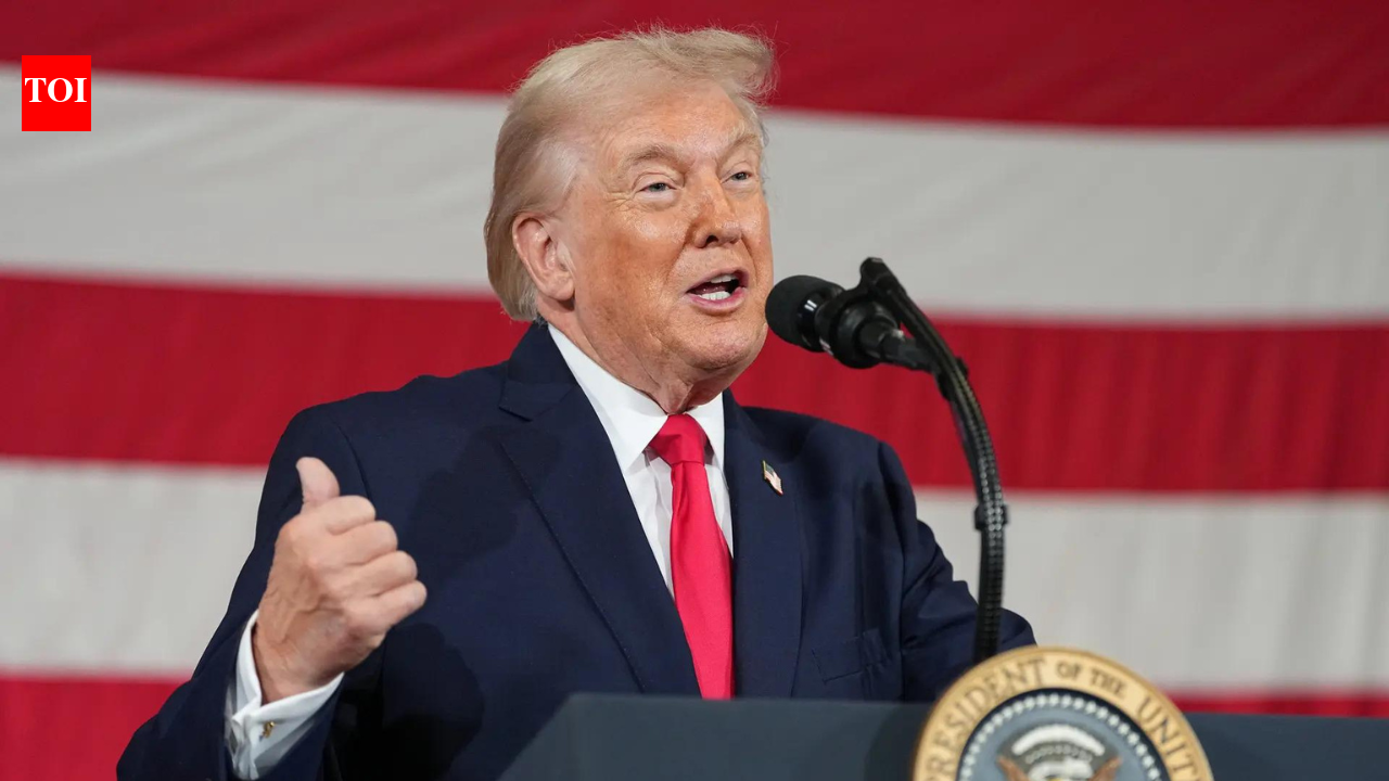 ट्रम्पियाना: ओह, कनाडा! दीवारें बनाओ, पुल नहीं