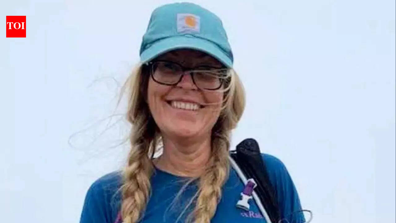 ‘जीवित रहना भाग्यशाली’: वेल्श झरने में 30 फुट नीचे गिरने से बच गई ब्रिटिश महिला, सख्त सुरक्षा उपायों की मांग