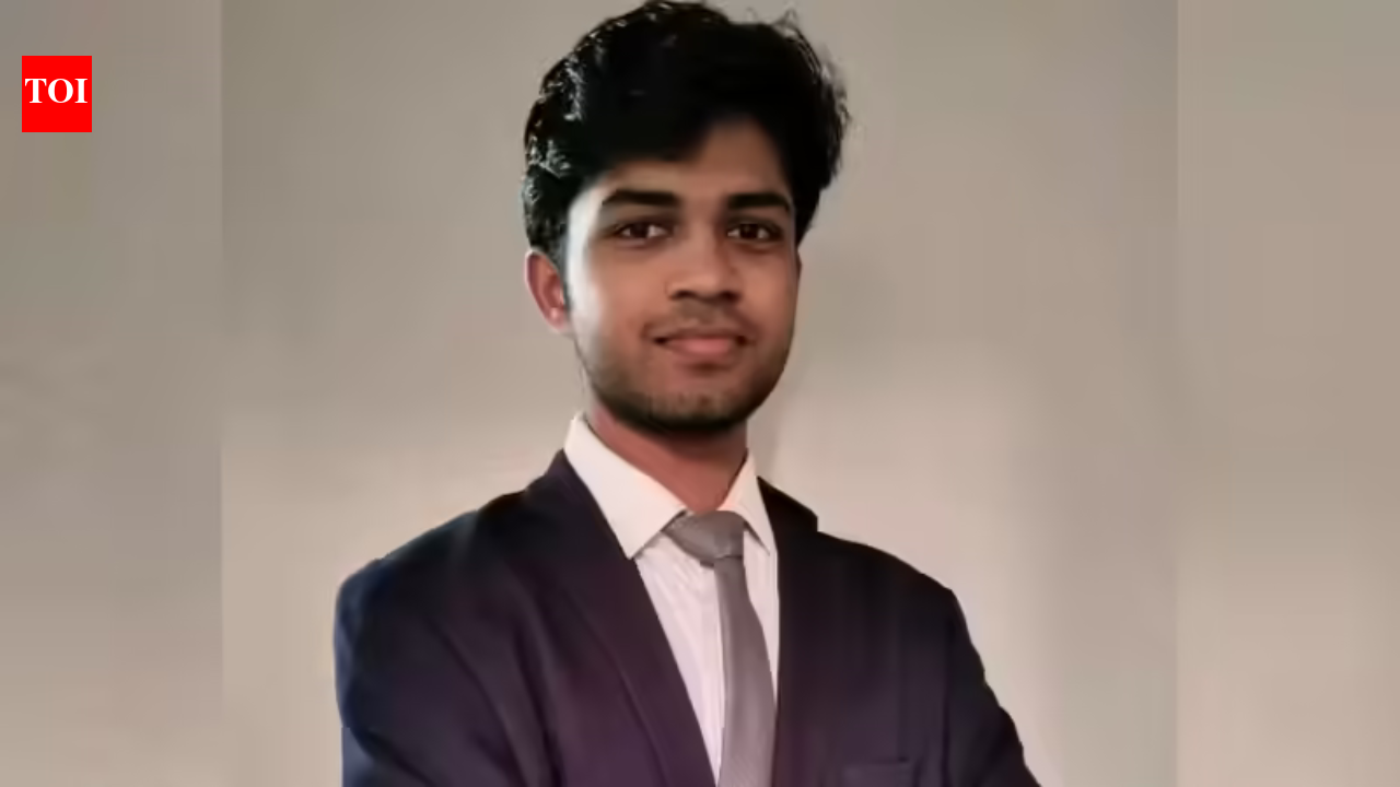 22 वर्षीय भारतीय छात्र साकेत श्रीनिवासैया अमेरिका में मृत पाए गए और 4 दिनों से लापता थे