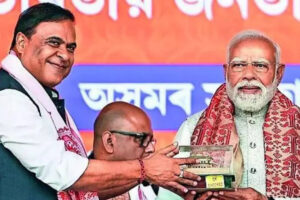 असम में पूर्वोत्तर एक्सप्रेसवे के पहले रनवे पर उतरे पीएम मोदी | भारत समाचार