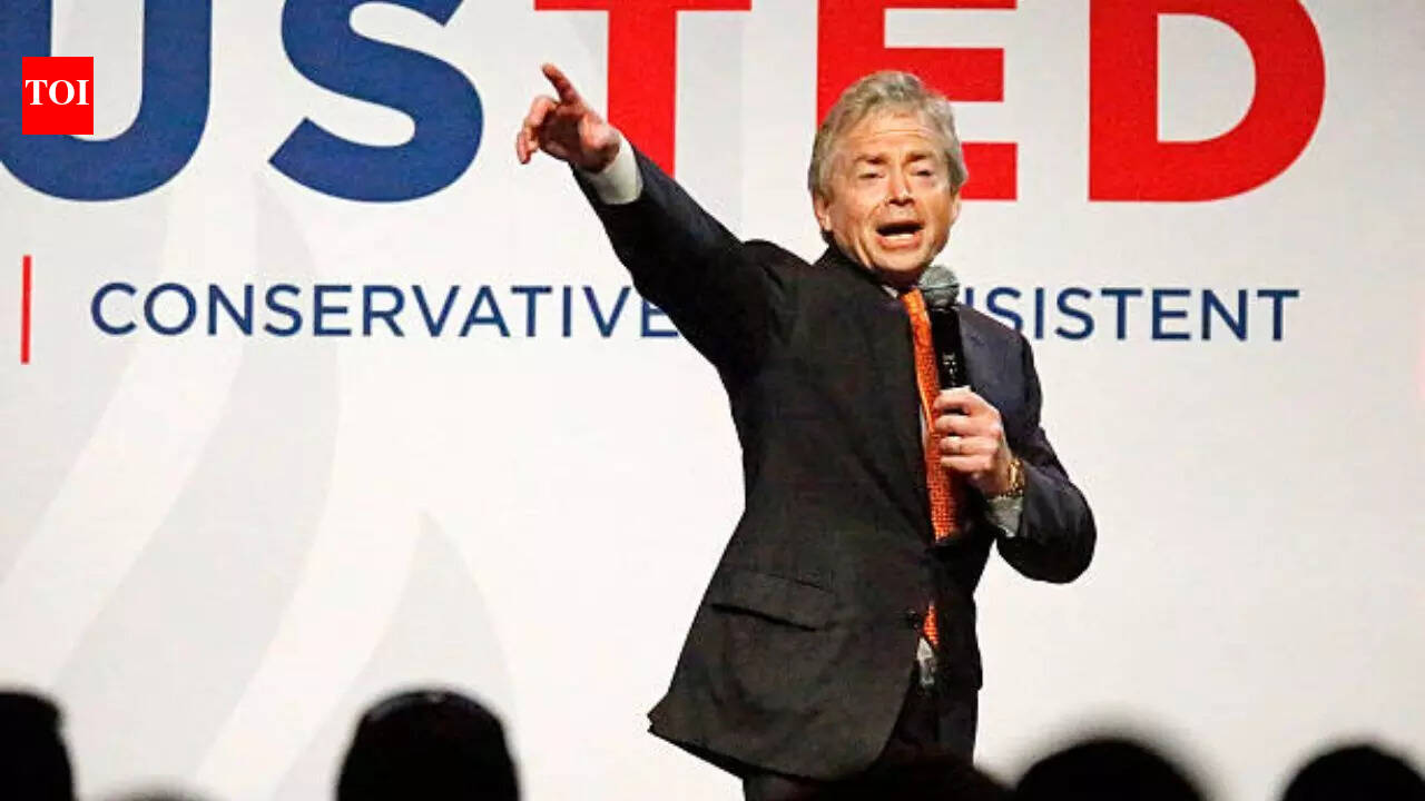 एपस्टीन रेंच ट्विस्ट: एमएजीए उम्मीदवार डॉन हफिन्स को जेफरी एपस्टीन के न्यू मैक्सिको होम का रहस्यमय खरीदार नामित किया गया | विश्व समाचार