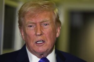 ‘मेरे पास छिपाने के लिए कुछ भी नहीं है’: ट्रम्प ने एपस्टीन लिंक के दावों का जवाब दिया; हिलेरी क्लिंटन की आलोचना करते हैं