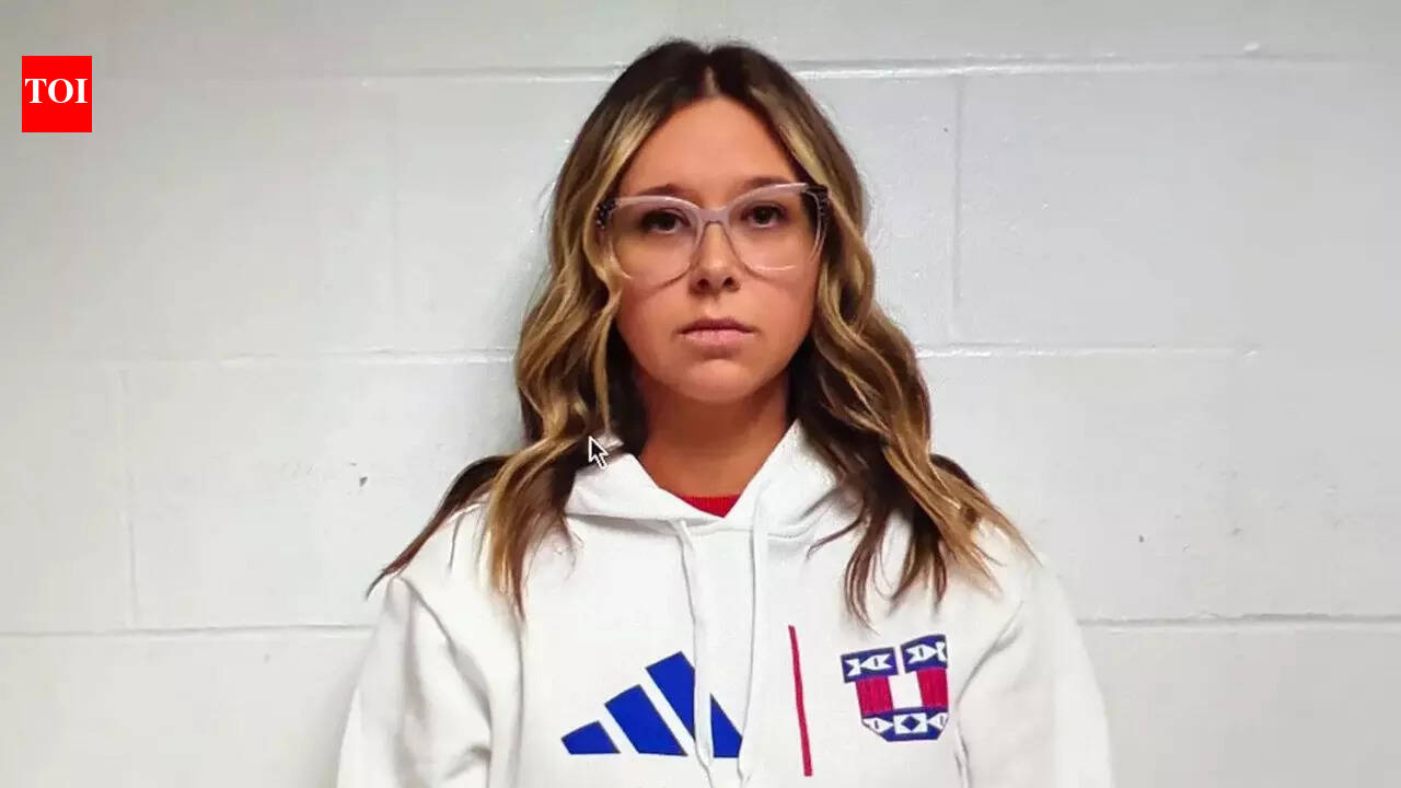 पति ने इंडियाना स्कूल के सचिव को छात्र के साथ यौन संबंध बनाते हुए पकड़ा | विश्व समाचार