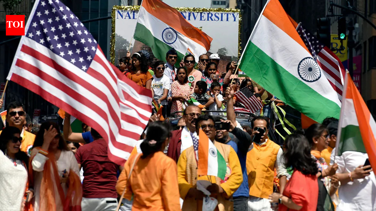 आप्रवासन संबंधी बहस तेज़ होने से केवल दो वर्षों में अमेरिका में भारत विरोधी नफरत 115% बढ़ गई | विश्व समाचार