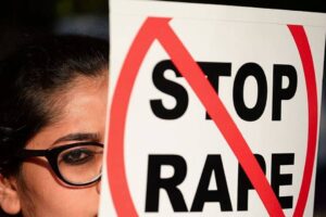 यूपी में सेना की अभ्यर्थी ने ट्रेन में टीटीई पर लगाया दुष्कर्म के प्रयास का आरोप | भारत समाचार