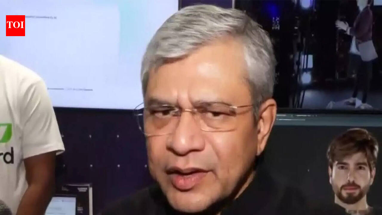 डीपफेक लोकतंत्र के लिए सीधा खतरा है: अश्विनी वैष्णव | भारत समाचार