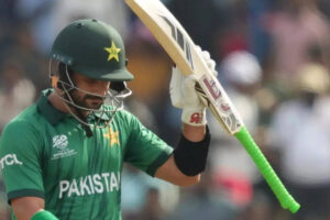 साहिबजादा फरहान विशिष्ट सूची में शामिल हो गए और टी20 विश्व कप में यह उपलब्धि हासिल करने वाले दूसरे पाकिस्तानी बल्लेबाज बन गए | क्रिकेट समाचार