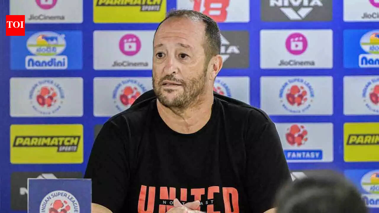 ‘आलोचना करने का अधिकार अर्जित करें’: NEUFC कोच जुआन पेड्रो बेनाली की प्रशंसकों से अपील | फुटबॉल समाचार