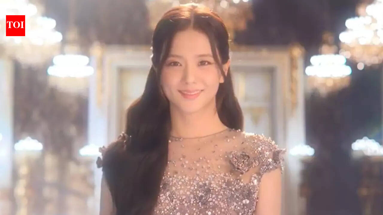 बॉयफ्रेंड ऑन डिमांड ट्रेलर: जिसू ने अपने रोमांटिक कॉमेडी युग में प्रवेश किया क्योंकि वह एसईओ इन-गुक के साथ के-ड्रामा सीरीज़ में वर्चुअल डेटिंग का प्रयास करती है |