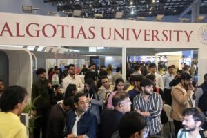 शिकायत, दोष, चेतावनी, निकास: एआई शिखर सम्मेलन में गलगोटियास विश्वविद्यालय से चीनी रोबोट कुत्तों पर विवाद कैसे सामने आया | भारत समाचार