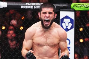 इस्लाम मखाचेव ने संभावित सुपरफाइट से पहले इलिया टोपुरिया की वेल्टरवेट शक्ति को ट्रोल किया | अंतर्राष्ट्रीय खेल समाचार