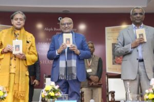 उपराष्ट्रपति सीपी राधाकृष्णन ने श्री नारायण गुरु पर शशि थरूर की पुस्तक प्रकाशित की | भारत समाचार