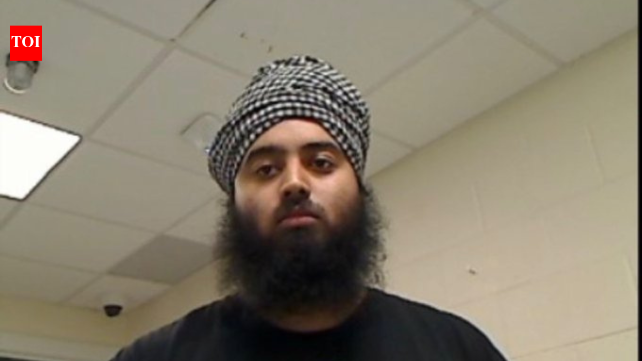 ‘ज्ञात अपराधी’: 25 वर्षीय भारतीय ट्रक ड्राइवर सुखदीप सिंह कौन है, जिसने अमेरिका में दुर्घटना करके 1 व्यक्ति की जान ले ली?