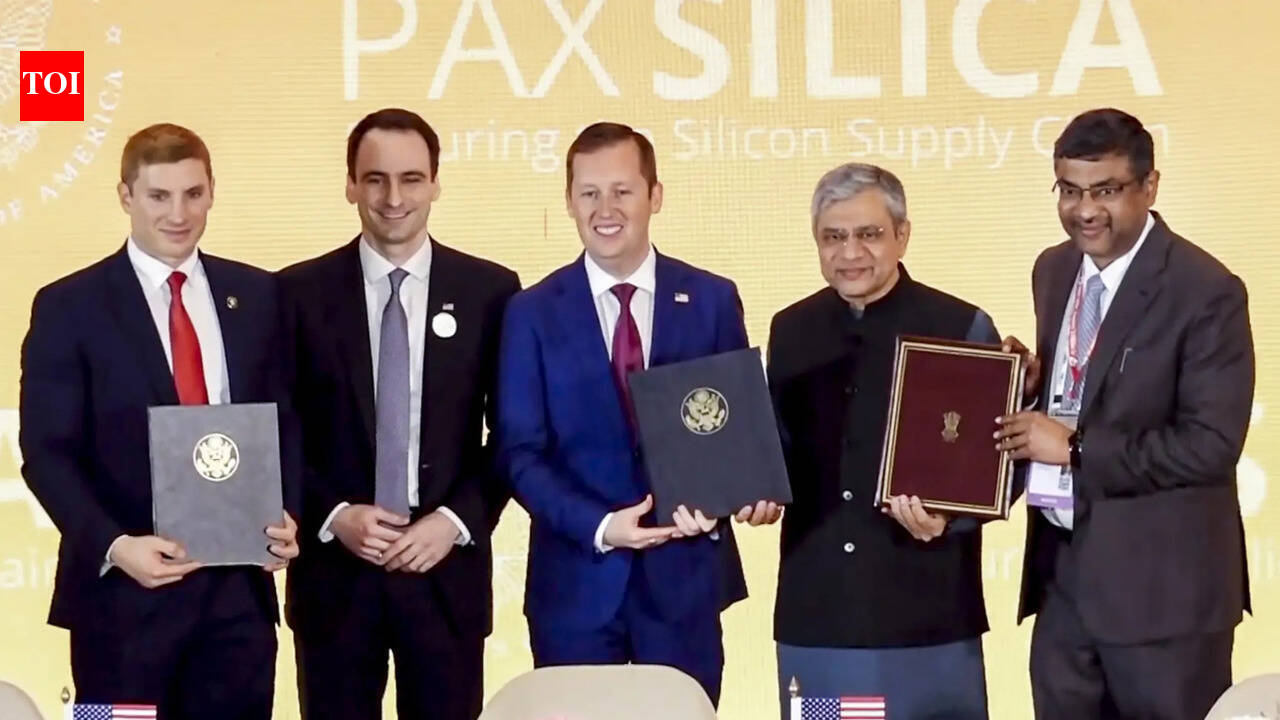 भारत चीन का मुकाबला करने के लिए अमेरिकी पहल में शामिल हुआ क्योंकि दोनों ‘स्वतंत्रता की रक्षा में एकजुट’ हैं | भारत समाचार