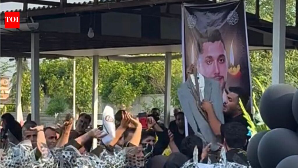 ईरान में रमज़ान में सन्नाटा, रिश्तेदारों ने विरोध पीड़ितों पर जताया शोक | भारत समाचार