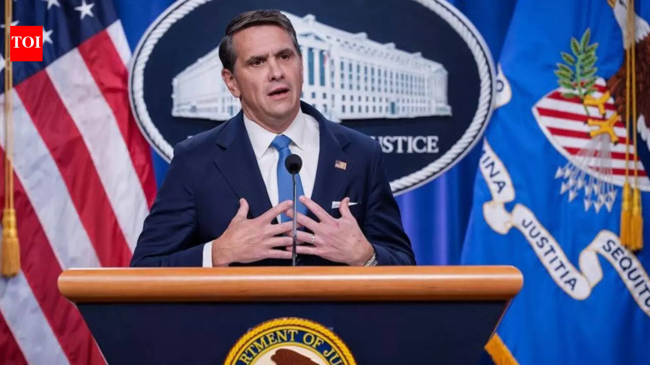 जेम्स हंडले कौन है? ट्रम्प के वफादारों की जगह लेने के लिए कार्यवाहक अमेरिकी वकील नामित किए जाने के बाद वर्जीनिया अभियोजक को बर्खास्त कर दिया गया