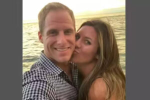 ‘हमारा दिल टूट गया है’: ओहियो की हत्या की गई शिक्षिका एशले फ्लिन के परिवार ने पति की गिरफ्तारी के बाद चुप्पी तोड़ी