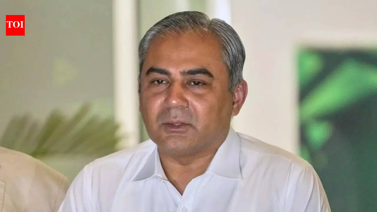 ‘ऐसा मत सोचो कि पीसीबी प्रमुख ने पूरी आजादी दे दी है’: पाकिस्तान क्रिकेट तनाव के बीच मोहसिन नकवी आलोचना में | क्रिकेट समाचार