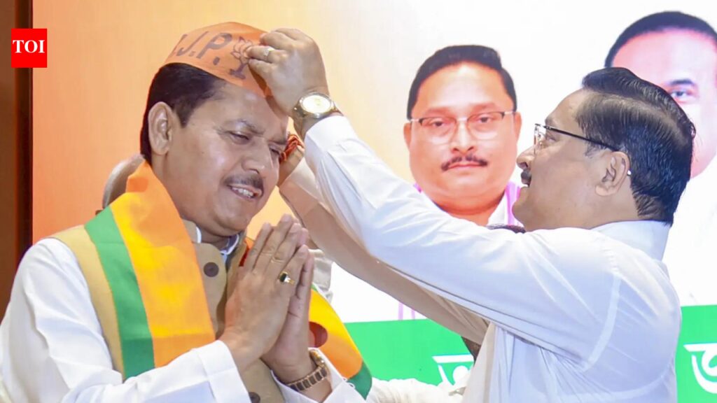 भूपेन बोरा का भाजपा में जाना: असम चुनाव से पहले कांग्रेस को सता रहा है अतीत के मतभेदों का भूत | भारत समाचार भूपेन बोरा का भाजपा में जाना: असम चुनाव से पहले कांग्रेस को सता रहा है अतीत के मतभेदों का भूत | भारत समाचार