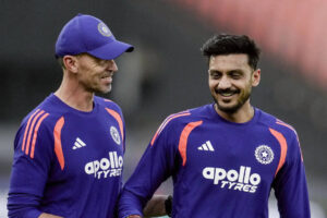 ‘हम झड़पें देख रहे थे’: अक्षर पटेल की अनदेखी से विवाद खड़ा होने के बाद भारत के सहायक कोच रेयान टेन डोशेट ने चुप्पी तोड़ी | क्रिकेट समाचार