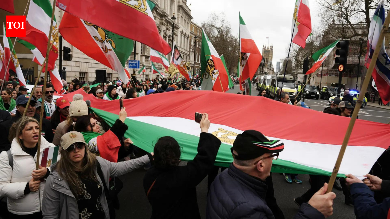 ‘ईरान से बाहर निकलें’: तनाव बढ़ने पर भारत ने अपने नागरिकों को नई चेतावनी जारी की; नागरिकों से सावधान रहने को कहा | भारत समाचार