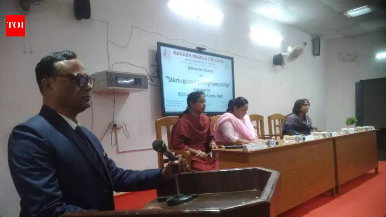 मगध महिला कॉलेज कार्यक्रम में छात्रों ने व्यवसाय सृजन के अवसर तलाशे | पटना समाचार