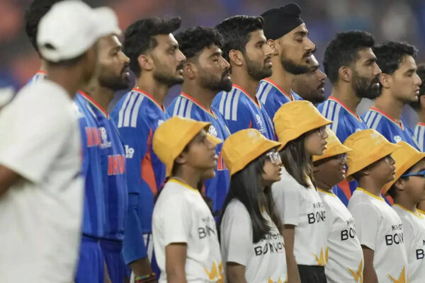 दक्षिण अफ्रीका के अपमान के बाद, टीम इंडिया जिम्बाब्वे के खिलाफ सुपर 8 मुकाबले में जीत के लिए चेन्नई पहुंची – देखें | क्रिकेट समाचार