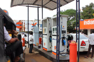 ईरान और संयुक्त राज्य अमेरिका के बीच तनाव बढ़ा: भारत कच्चे तेल और एलएनजी आपूर्ति सुरक्षित करने के तरीके तलाश रहा है | भारत समाचार