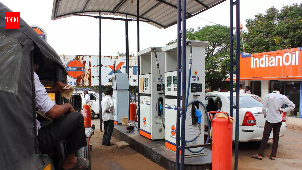 ईरान और संयुक्त राज्य अमेरिका के बीच तनाव बढ़ा: भारत कच्चे तेल और एलएनजी आपूर्ति सुरक्षित करने के तरीके तलाश रहा है | भारत समाचार