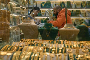 आज सोने की कीमत: आपके शहर में 18K, 22K और 24K सोने की कीमत कितनी है; दिल्ली, मुंबई और अन्य के लिए दरें जांचें