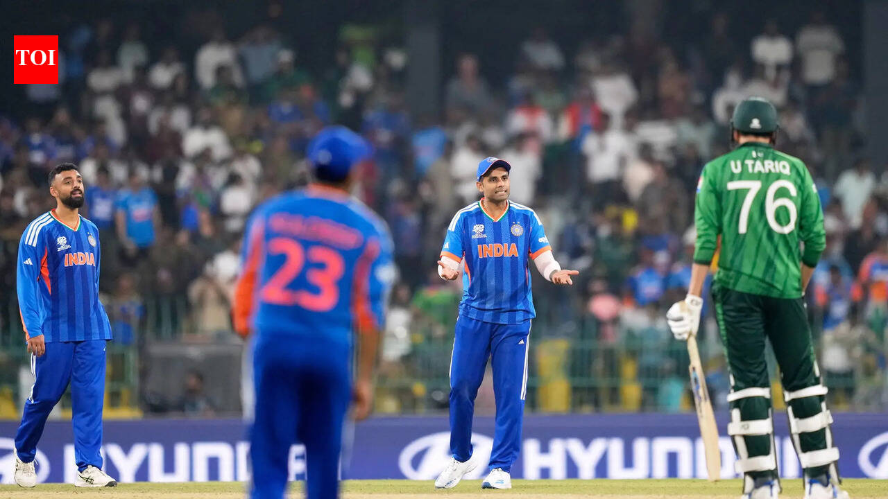 यदि पाकिस्तान टी20 विश्व कप के सेमीफाइनल और फाइनल में पहुंचता है तो क्या भारतीय आयोजन स्थलों के टिकट धारकों को रिफंड मिलेगा? | क्रिकेट समाचार