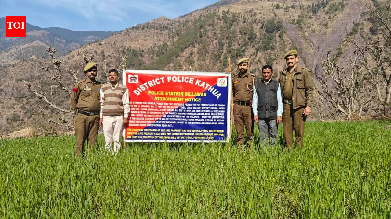 पुलिस ने पाकिस्तान स्थित आतंकी नियंत्रक की कठुआ संपत्ति जब्त की | भारत समाचार