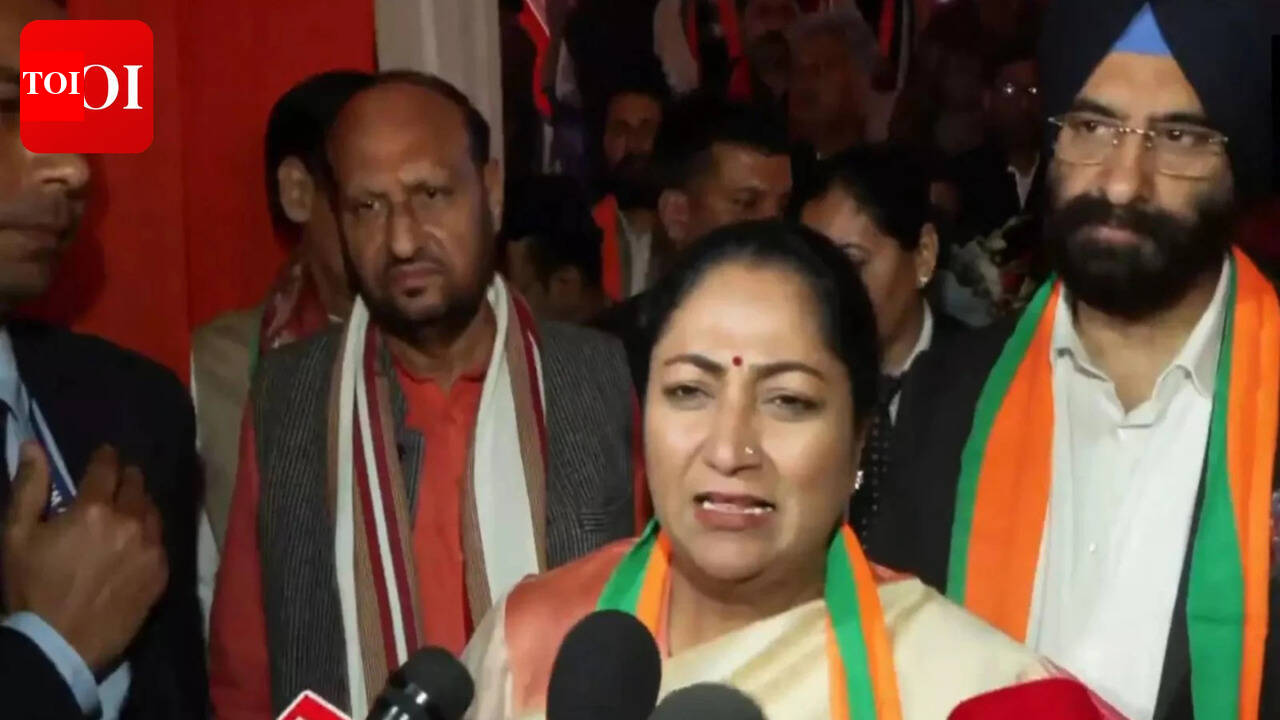 ‘365 दिनों में बदल गई दिल्ली’: मुख्यमंत्री रेखा गुप्ता ने जारी किया एक साल का रिपोर्ट कार्ड | भारत समाचार