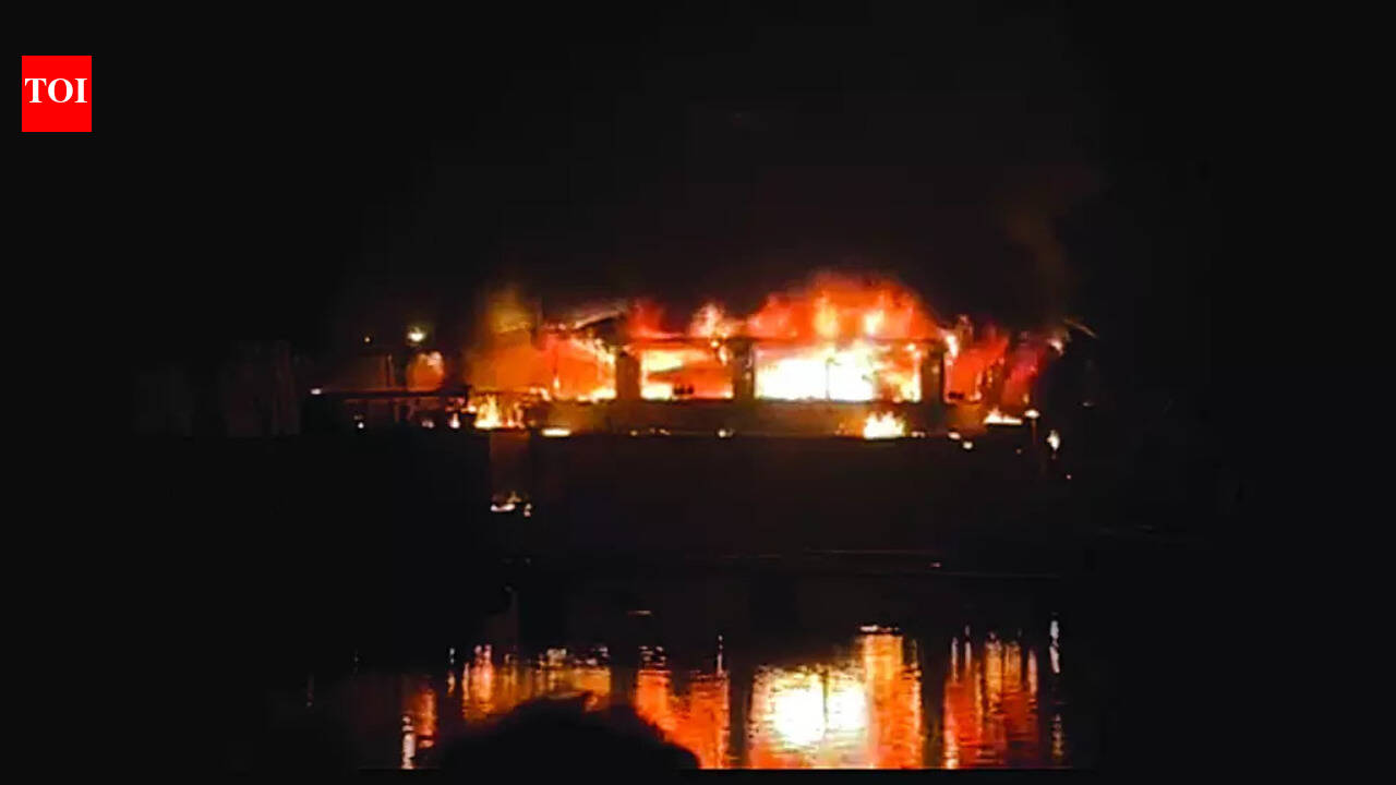 बिर्च बाय रोमियो लेन फायर: बिर्च फायर: एचसी ने विवादित मकान मालिकों की याचिका खारिज कर दी | गोवा समाचार