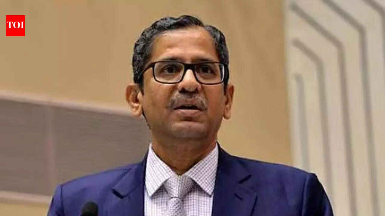 बच्चों को गपशप क्यों सिखाएं? एनसीईआरटी विवाद के बीच पूर्व सीजेआई | भारत समाचार