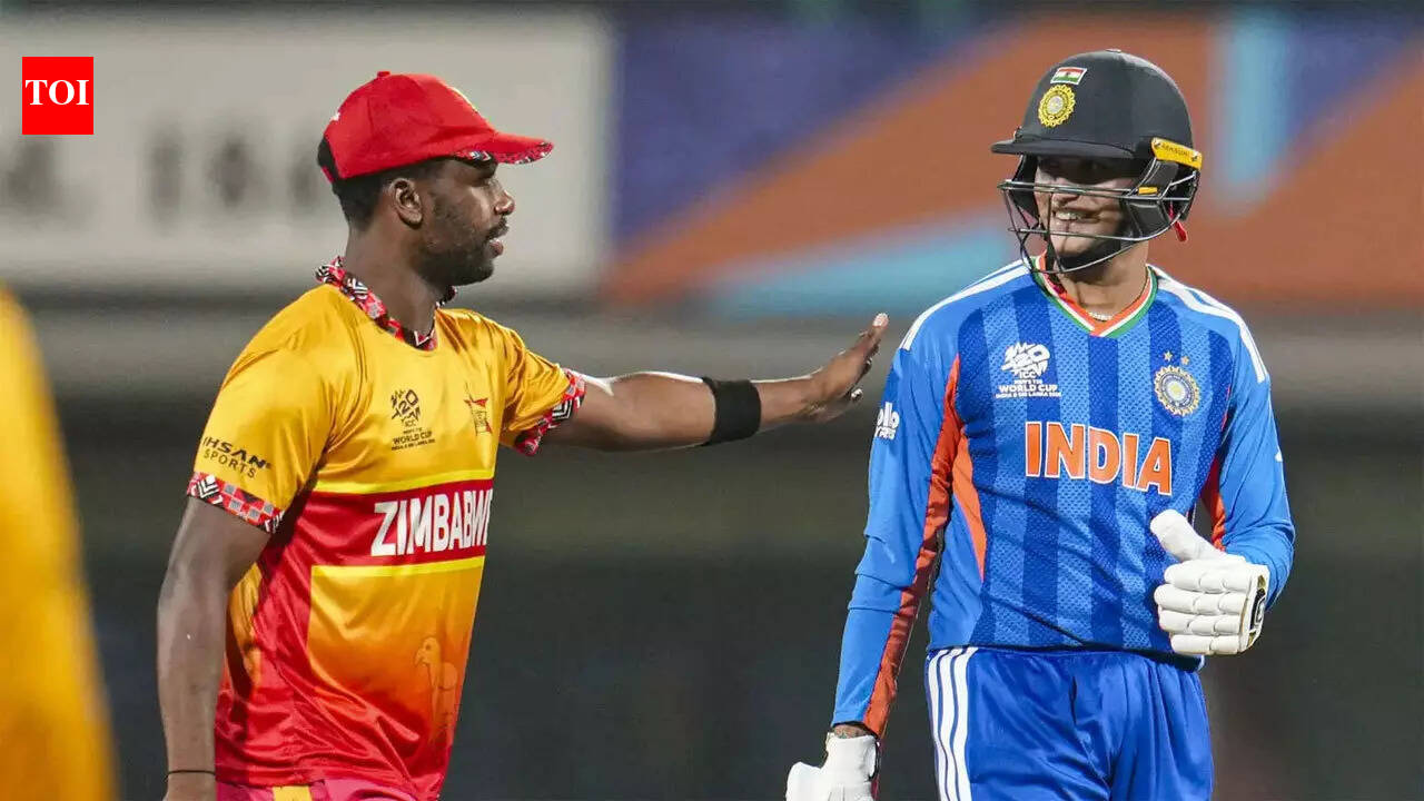 सलामी बल्लेबाज के रूप में अभिषेक शर्मा के दुर्लभ रक्षात्मक शॉट पर सुनील गावस्कर ने आलोचकों को चुप करा दिया | क्रिकेट समाचार