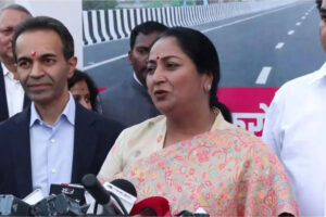 एक्साइज केस से बरी होने के बाद दिल्ली की मुख्यमंत्री रेखा गुप्ता ने केजरीवाल की आलोचना की, ‘कट्टर ईमानदार’ के दावे को ‘नाटक’ बताया | भारत समाचार