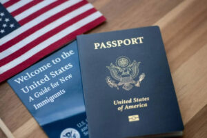 ‘मैं भारत को लेकर इतना जुनूनी हूं कि…’: अमेरिकी पत्रकार पर विवाद, जो कहता है कि अमेरिका को ‘घुसपैठ’ रोकने के लिए दोहरी नागरिकता पर प्रतिबंध लगाना चाहिए