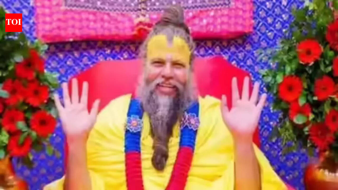 चंद्र ग्रहण: होली 2026 पर चंद्र ग्रहण: प्रेमानंद महाराज द्वारा बताए गए चंद्र ग्रहण के दौरान क्या करें