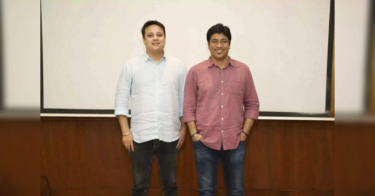 बी2बी शोरूम ने परिधान आपूर्ति श्रृंखला में क्रांति लाने के लिए  मिलियन सीरीज ए फंडिंग जुटाई, इकोनॉमिकटाइम्सबी2बी