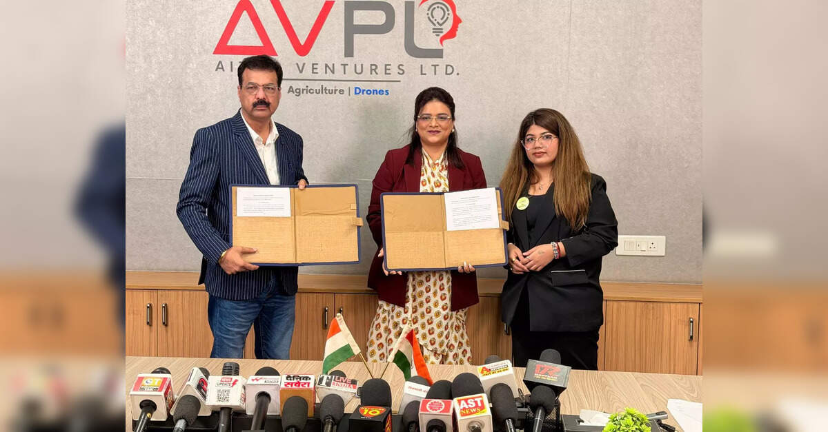 स्टार्टअप स्टेयर्स, एवीपीएल और विक्ट्री इंटरनेशनल ने राष्ट्रीय इलेक्ट्रिक वाहन चार्जिंग और कौशल नेटवर्क के लिए सहयोग किया, इकोनॉमिकटाइम्सबी2बी