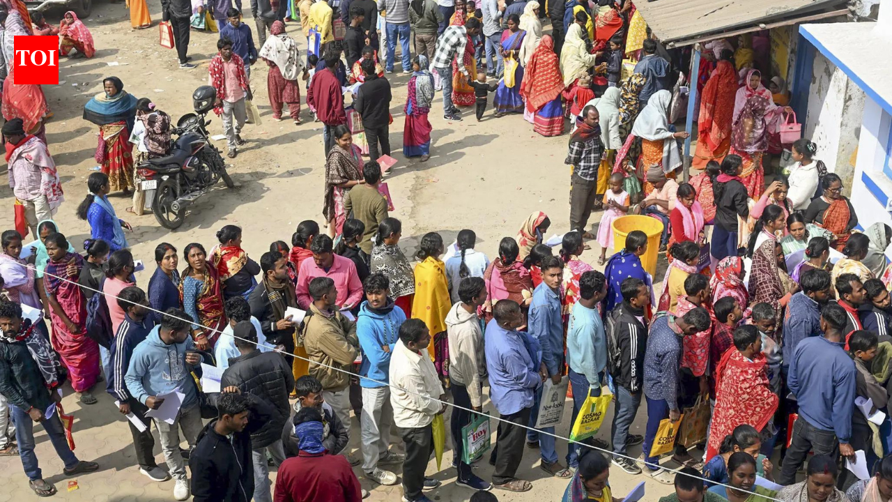 61 लाख ‘संदिग्ध’ मतदाताओं के लिए, यह मतदाता सूची में शामिल होने के लिए समय के विरुद्ध एक दौड़ है भारत समाचार