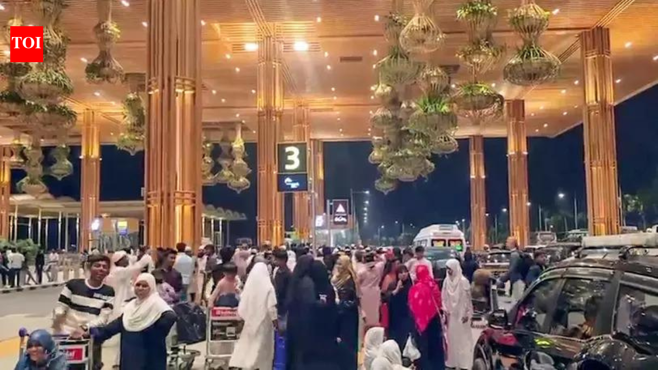 ईरान में संघर्ष: 900 उड़ानें रद्द होने के बाद हवाईअड्डों पर फंसे विमान | भारत समाचार