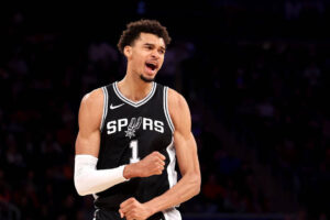 विक्टर वेम्बन्यामा: वेम्बी कितना लंबा है? सैन एंटोनियो स्पर्स स्टार विक्टर वेम्बन्यामा के निजी जीवन, आहार, व्यवसाय, निवेश और बहुत कुछ पर एक नज़र | एनबीए न्यूज़