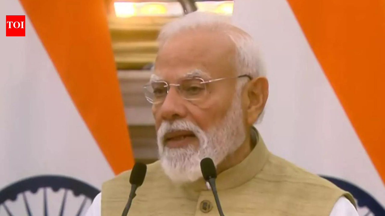 ‘गंभीर चिंता का विषय’: मध्य पूर्व में तनाव बढ़ने पर पीएम मोदी ने बातचीत, कूटनीति का आह्वान किया | भारत समाचार