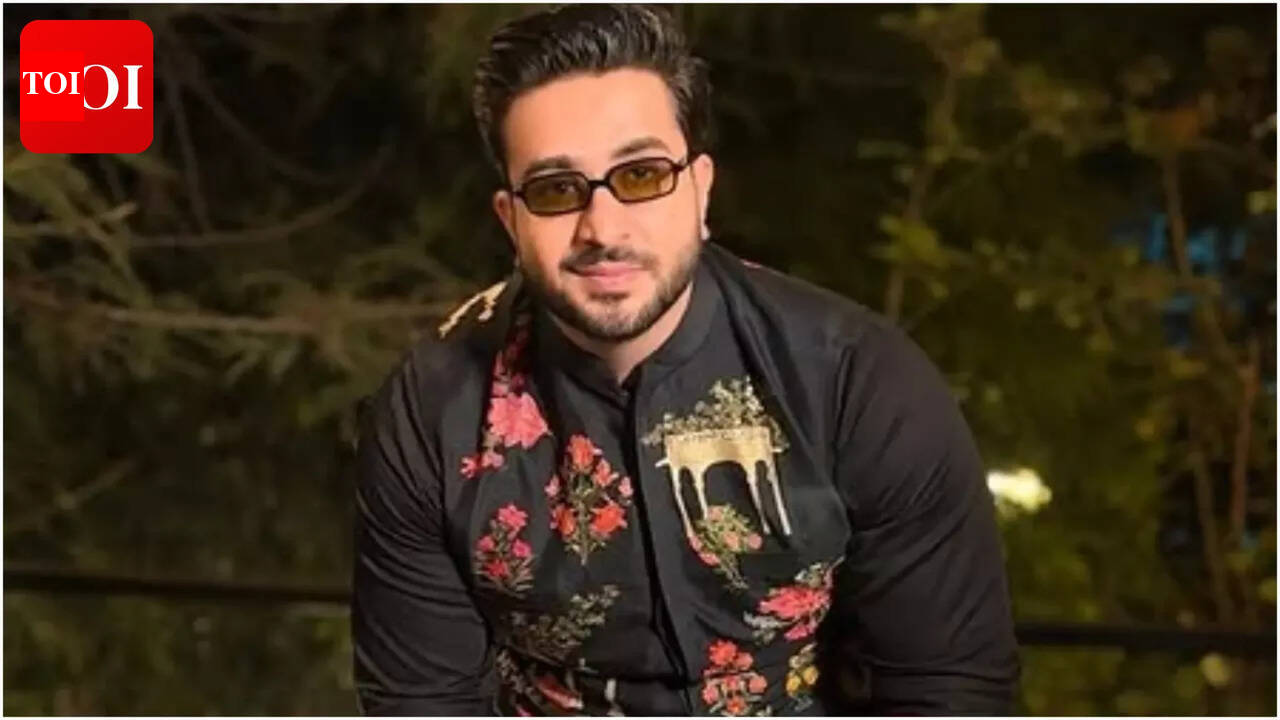 लाफ्टर शेफ्स सीजन 3: सेट पर खाना बनाते समय एली गोनी मामूली रूप से जल गए; ‘पकौड़े की जगह, हाथ कर दिया’ चुटकुले |