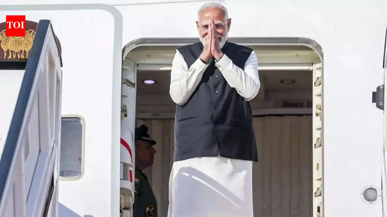 प्रधान मंत्री मोदी के YouTube खाते पर 30 मिलियन से अधिक ग्राहक हैं और वह इस मंच पर सबसे अधिक फॉलो किए जाने वाले विश्व नेता बने हुए हैं भारत समाचार