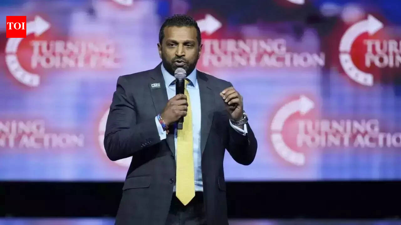 काश पटेल ने तेहरान हमले से कुछ दिन पहले ईरान के अनुभव वाले एफबीआई एजेंटों को निकाल दिया, ट्रम्प की जांच करने वाले सदस्यों को भी निकाल दिया: रिपोर्ट